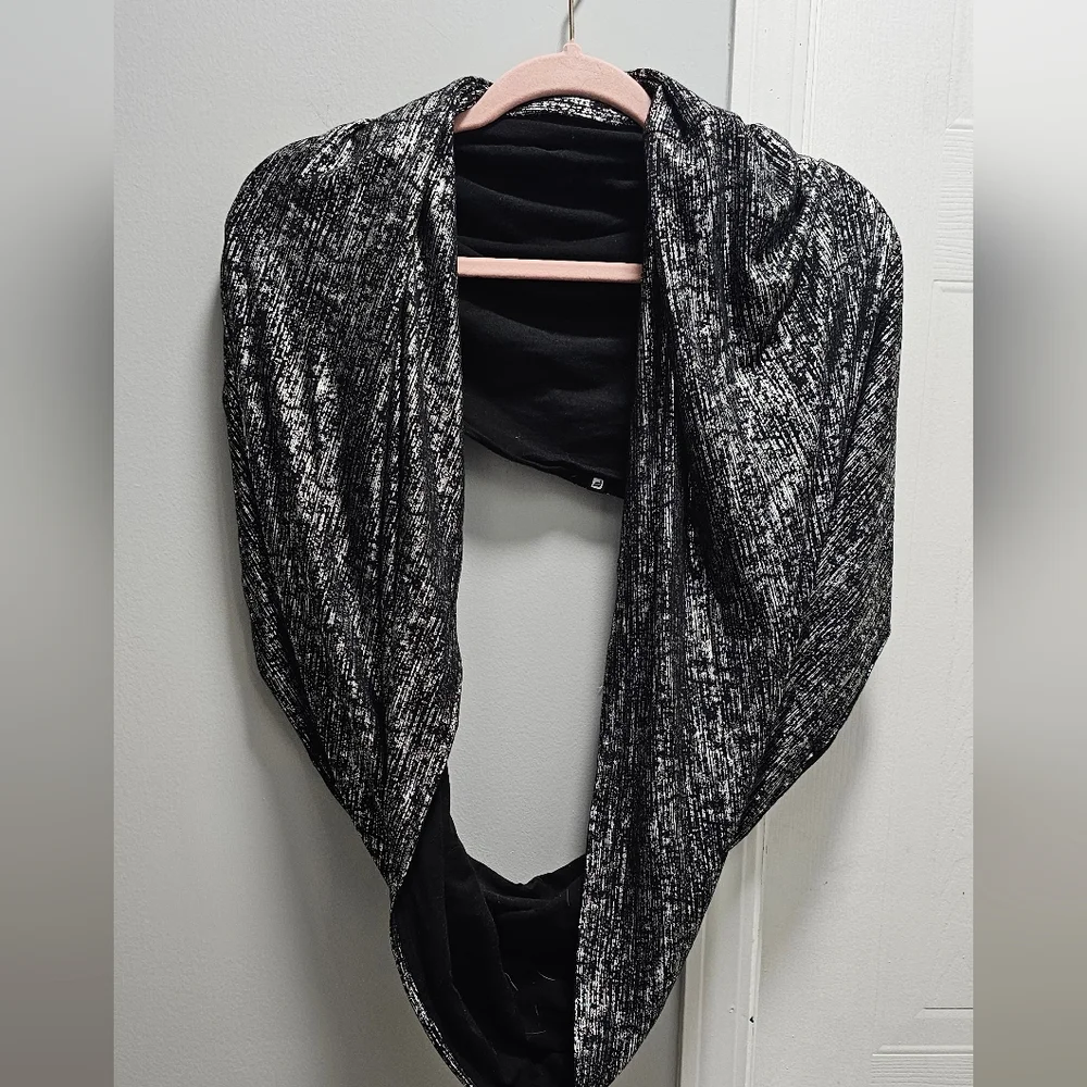 Fabletics Silver (Metallic) & Black Reversible Infinity Scarf